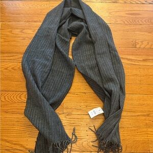 J Crew Men’s Gray Scarf